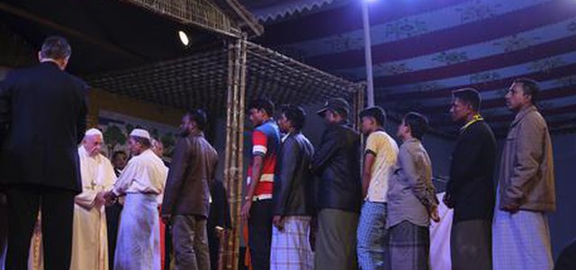 Papa Francesco chiede perdono ai Rohingya