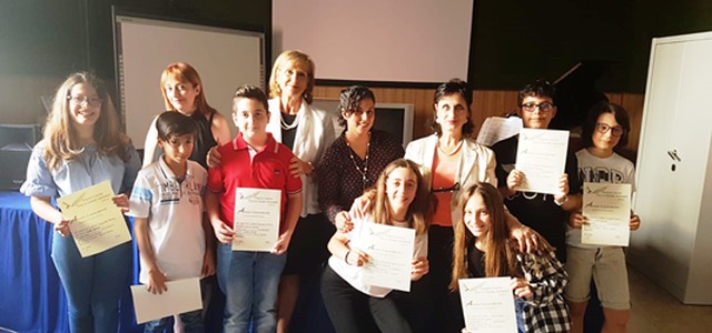 Convitto “Galluppi” fa incetta di premi al concorso “Voce ai giovani giornalisti” 