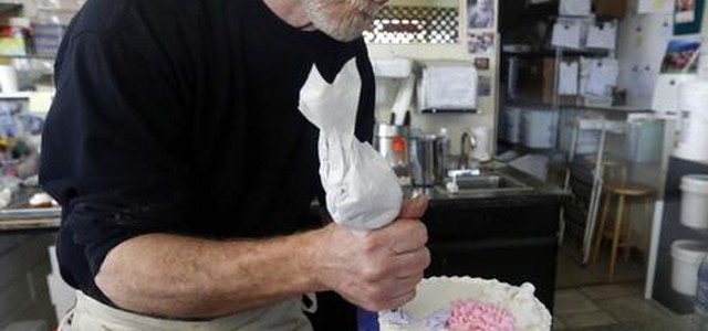 Usa: negò torta per nozze gay, Corte suprema gli dà ragione