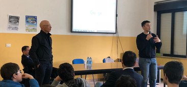 Libertà e impegno, Bernard Dika incontra gli studenti di Montepaone