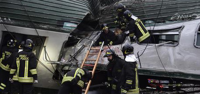 Treno deragliato a Pioltello, tre morti e cinque feriti gravi