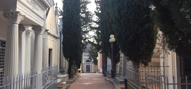 Profanata la lapide del padre del Sindaco Papasso, lo sdegno di Casa Serena