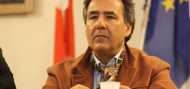SS106, CIMINELLI SI INCATENA PER PROTESTA 