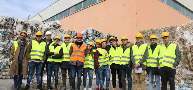 Con Opera Necessaria i ragazzi comprendono l’importanza del riciclo