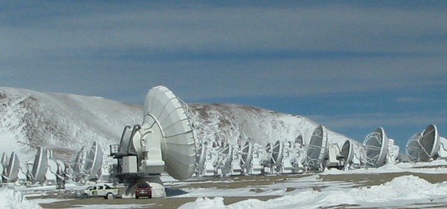 Nevicata record sul radiotelescopio più grande del mondo