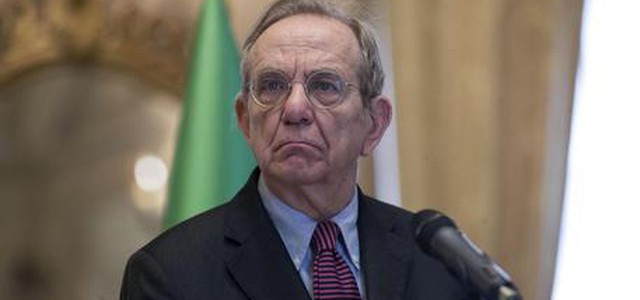 Padoan, entro anno educazione finanziaria