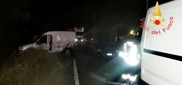 Maxi tamponamento a Lamezia, quattro feriti (FOTO)
