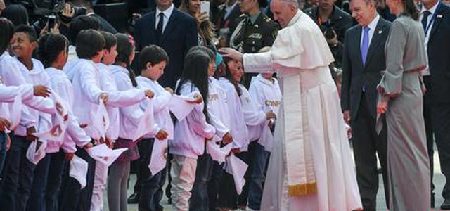 Papa: mai più una Colombia violenta, povera e corrotta