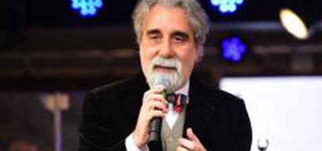 Peppe Vessicchio a Cosenza presenta il suo libro "La musica fa crescere i pomodori"