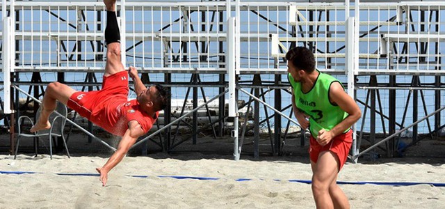Beach Soccer, Ecosistem Catanzaro: si comincia da Cagliari