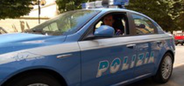 Abusa di una studentessa, docente arrestato: "Ero innamorato di lei"