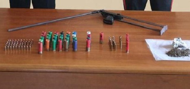 Fucile e munizioni scoperti in rudere di casolare abbandonato