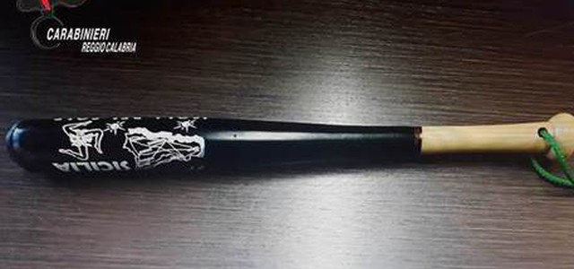 Rissa con mazza da baseball, quattro arresti