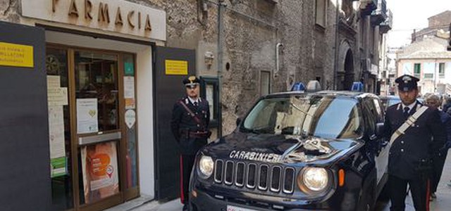 Furti in farmacia, preso il responsabile