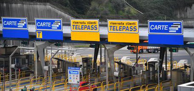 Per 79 volte non paga autostrada,assolto