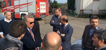 PROTESTA BUCITA, SCESI DAL TETTO I 6 LAVORATORI 