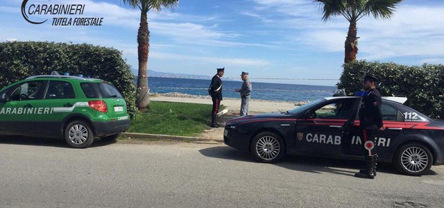 Lido balneare costruito su un canale di scolo: 9 denunciati e area sequestrata