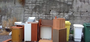 RIFIUTI INGOMBRANTI - RIPULITE AREE NEL PARCO "LI COMUNI" E IN VIALE ISONZO 222