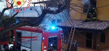 Il soccorso a una bambina e un incendio per i Vigili del Fuoco nel giorno di Natale