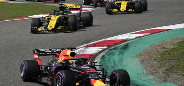 F1: vince Ricciardo, terzo posto Raikkonen nel Gp di Cina