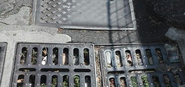 Celia: in via Orti disagi provocati dalle grate per il contenimento dell’acqua piovana