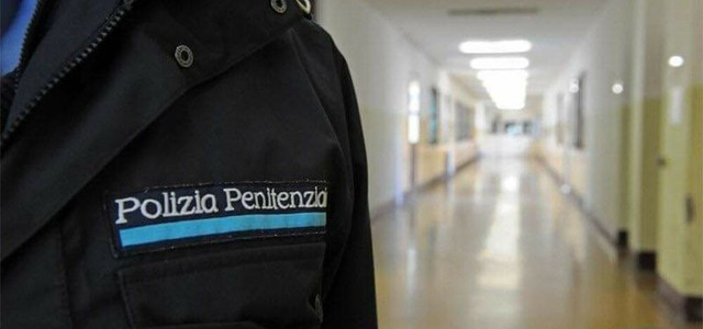 Carcere di Catanzaro, due  agenti della Penitenziaria aggrediti nel giro di pochi giorni