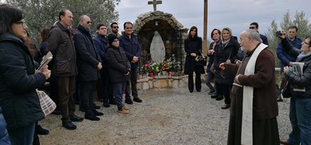 La Madonnina di Medjugorje torna a risplendere
