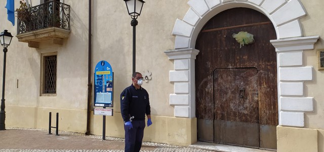 Isola Capo Rizzuto, tampone obbligatorio per chi rientra da fuori regione