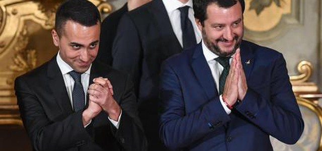 Nasce governo M5s-Lega, Conte e i neoministri hanno giurato al Quirinale