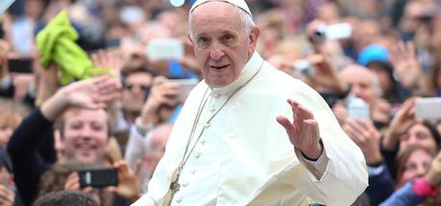 Papa: alleanza uomo-donna, no a "utopia del neutro"