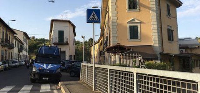 Bomba a Firenze, arrestati cinque anarchici