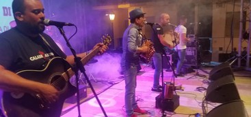 3° EDIZIONE DEL  NEAITHOSUD FESTIVAL  A ROCCA DI NETO - VINCE CARMINE SANGINETO 