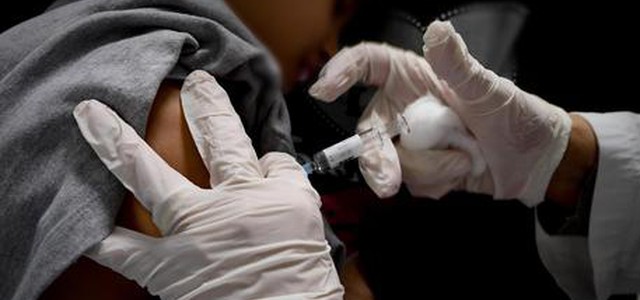 Vaccini: commissario Ue, anti-vaccino vergognatevi
