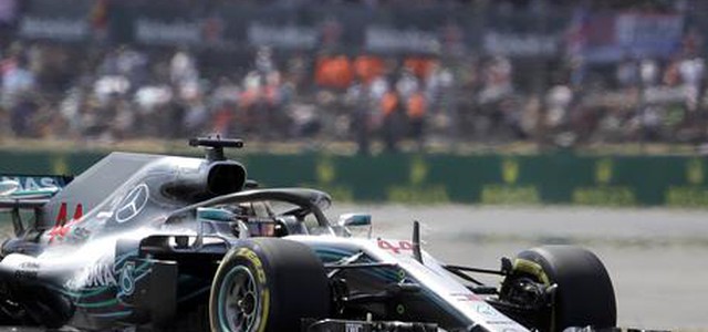 F1: pole Hamilton a Silverstone, le Ferrari vicinissime