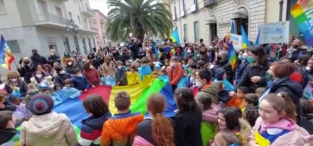 Anche l’I.C. Don Milani di Lamezia Terme in “Marcia per la pace”