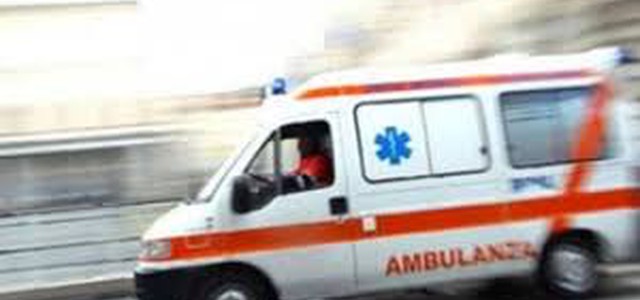 Catanzaro, incidente stradale nel quartiere Lido