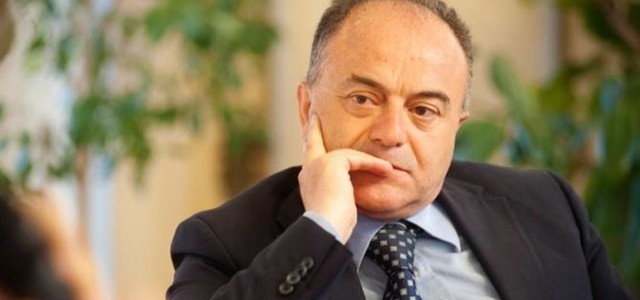 Scuola calabrese dedica ulivo a Gratteri, ministro dell'Istruzione Azzolina: “E’ un esempio da seguire”