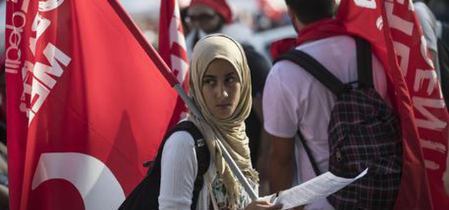 Voucher: Cgil in piazza, rispetto per lavoro e Carta