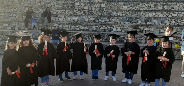 Parco della Biodiversità - I bambini del CIS salutano le maestre