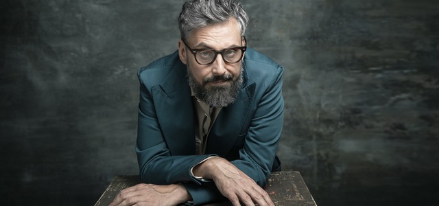 Si terrà il 18 maggio 2022 il concerto di Brunori SAS al PalaCalafiore di Reggio Calabria. I biglietti acquistati per le date programmate in precedenza e poi posticipate rimangono validi