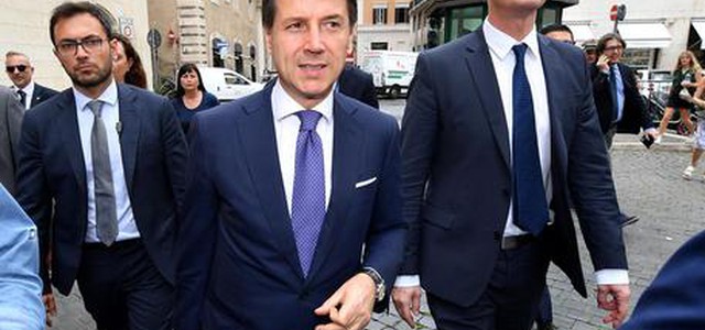 Il governo debutta al Senato, Conte chiede la fiducia