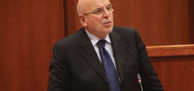 ABRAMO: “REGIONE CALABRIA A RISCHIO DEFAULT MA IL PRESIDENTE OLIVERIO GIOCA SUGLI EQUIVOCI”