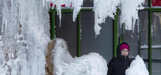 Usa: gelo record a New York, ritardi e cancellazioni al Jfk