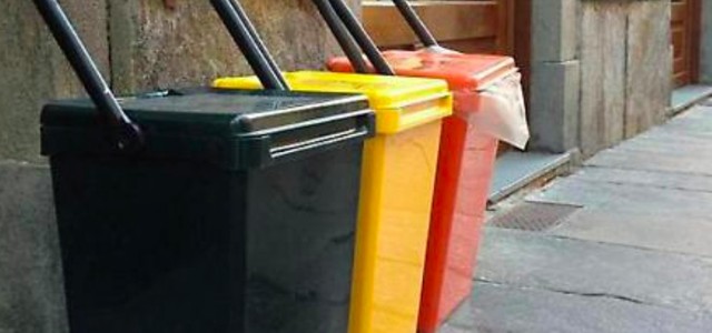 VIALE ISONZO - DA MERCOLEDI’ PROSSIMO PARTE IL SUPPORTO ALLA RACCOLTA DELL'UMIDO PORTA A PORTA
