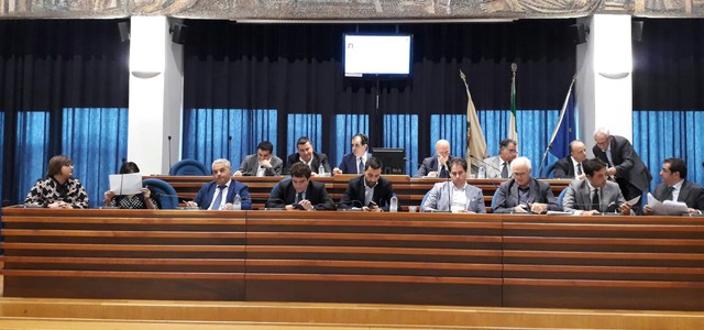Provincia: dieci milioni di euro per la manutenzione di strade e scuole (VIDEO)