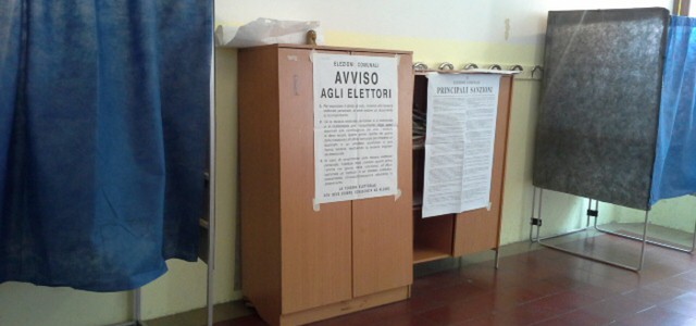 Referendum e Comunali, nel primo giorno affluenza del 32,42% e 47%