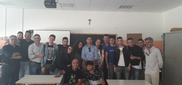 Lega, Furgiuele ha incontrato i ragazzi dell’ITG di Lamezia
