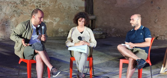 Il MoMe Festival chiude in bellezza alla Collegiata di Simeri Crichi con trekking, degustazioni, incontri letterari e il concerto di Fabio Macagnino