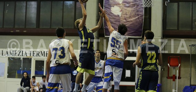 Inizia nel peggiore dei modi la poule promozione del Basketball Lamezia