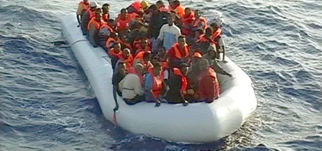 Sbarco a Crotone, approdati 40 migranti